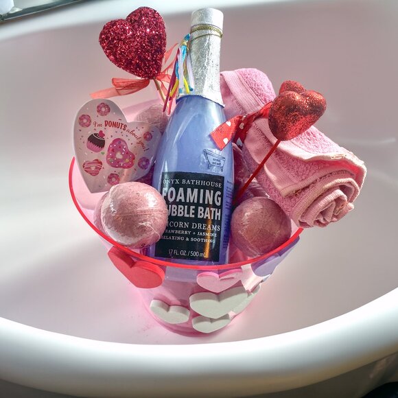 Other - Mother’s Day Bathtub Bubble Bath Gift basket/set